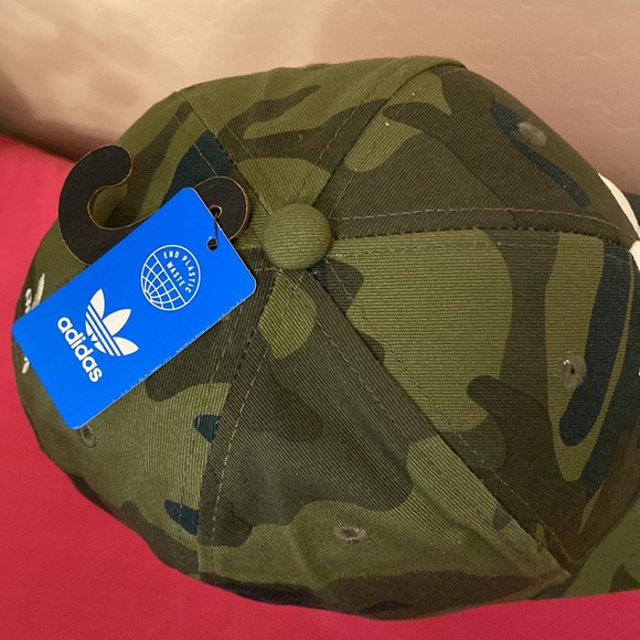 🆕 Adidas SnapBack Cap - Picture 5 of 11